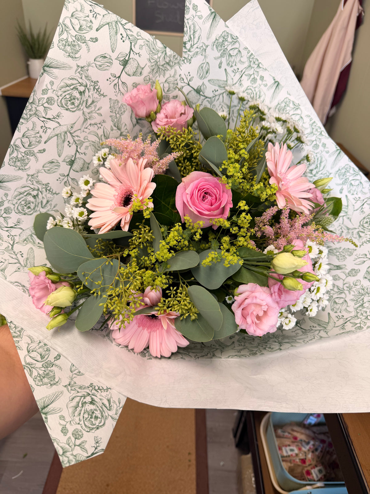 Kraft Wrap Hand Tied